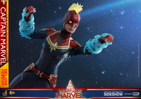 اکشن فیگور هات تویز Captain Marvel Deluxe